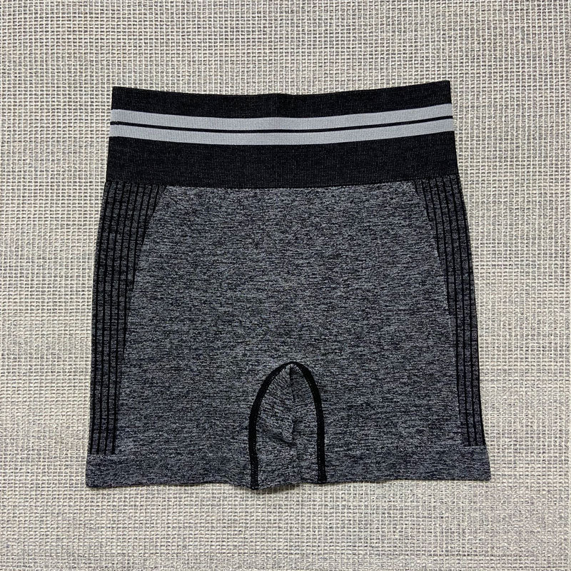 Yoga 4 pieces Suit "Brave"-Sport clothing-Pisani Maura-black shorts 1pcs-XS-China-Pisani Maura