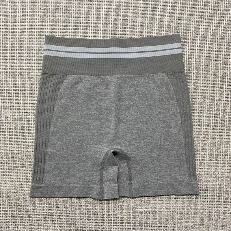 Yoga 4 pieces Suit "Brave"-Sport clothing-Pisani Maura-gray shorts 1pcs-XS-China-Pisani Maura